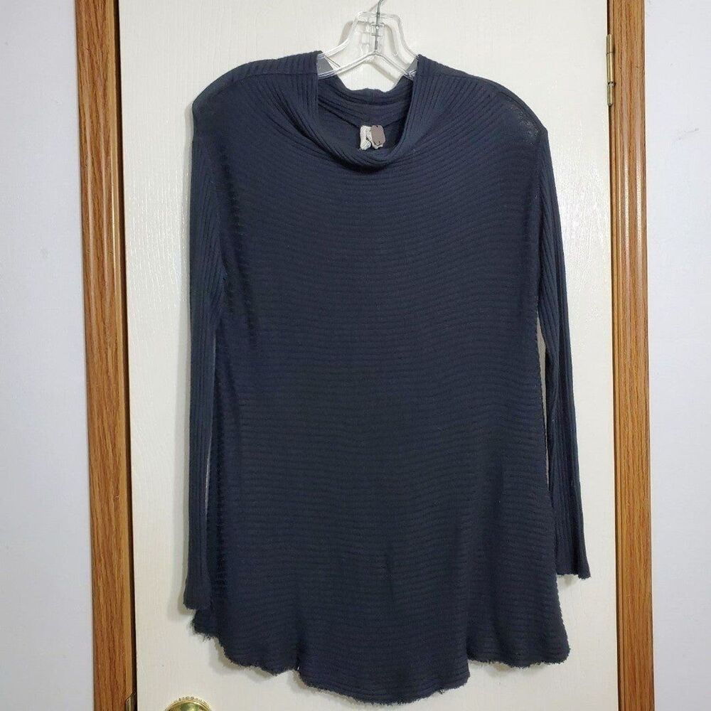 We The Free Womens Sz XS People Lovers Open Back Black Funnel Neck Sweater - Picture 3 of 4